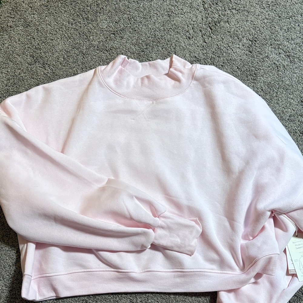 Blogilates mock neck sweatshirt NWT